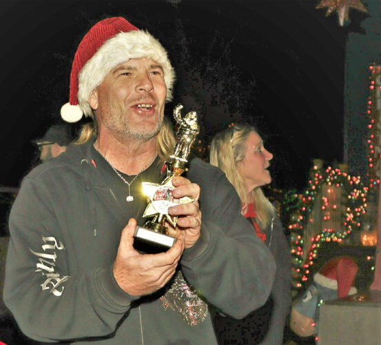 Struthers lights up for holidays News, Sports, Jobs The Vindicator